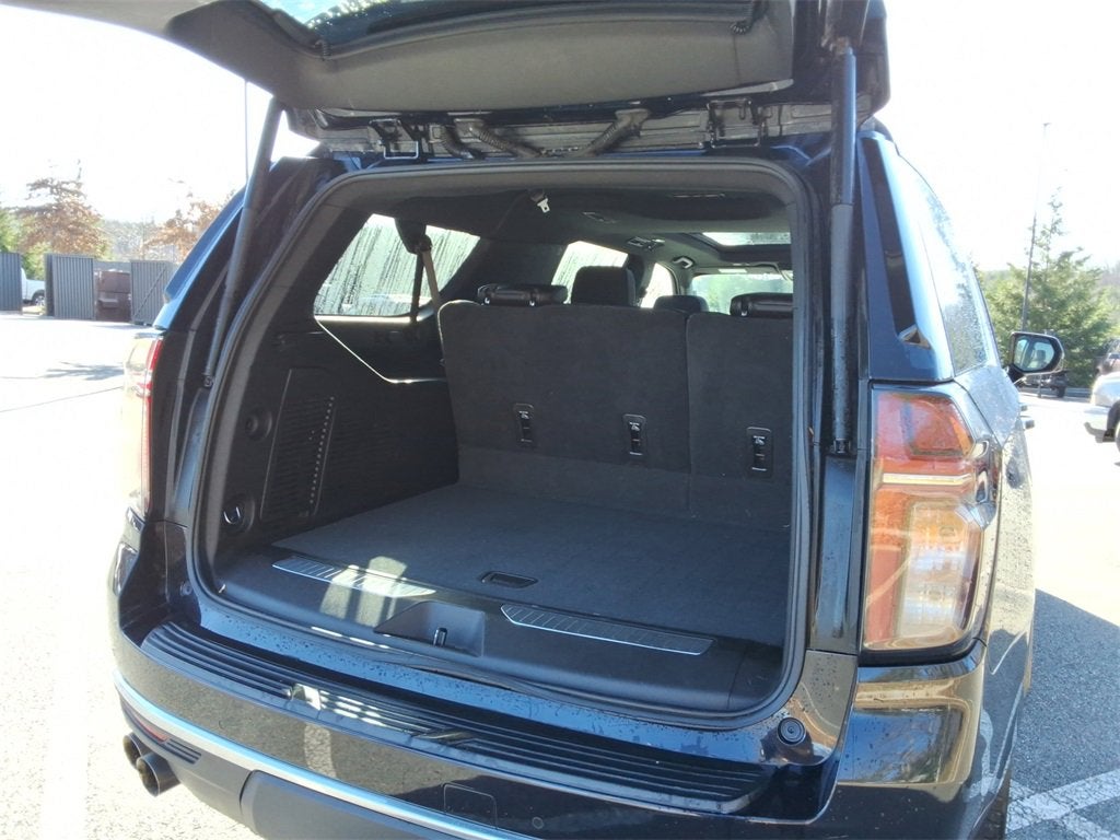 2021 Chevrolet Suburban High Country