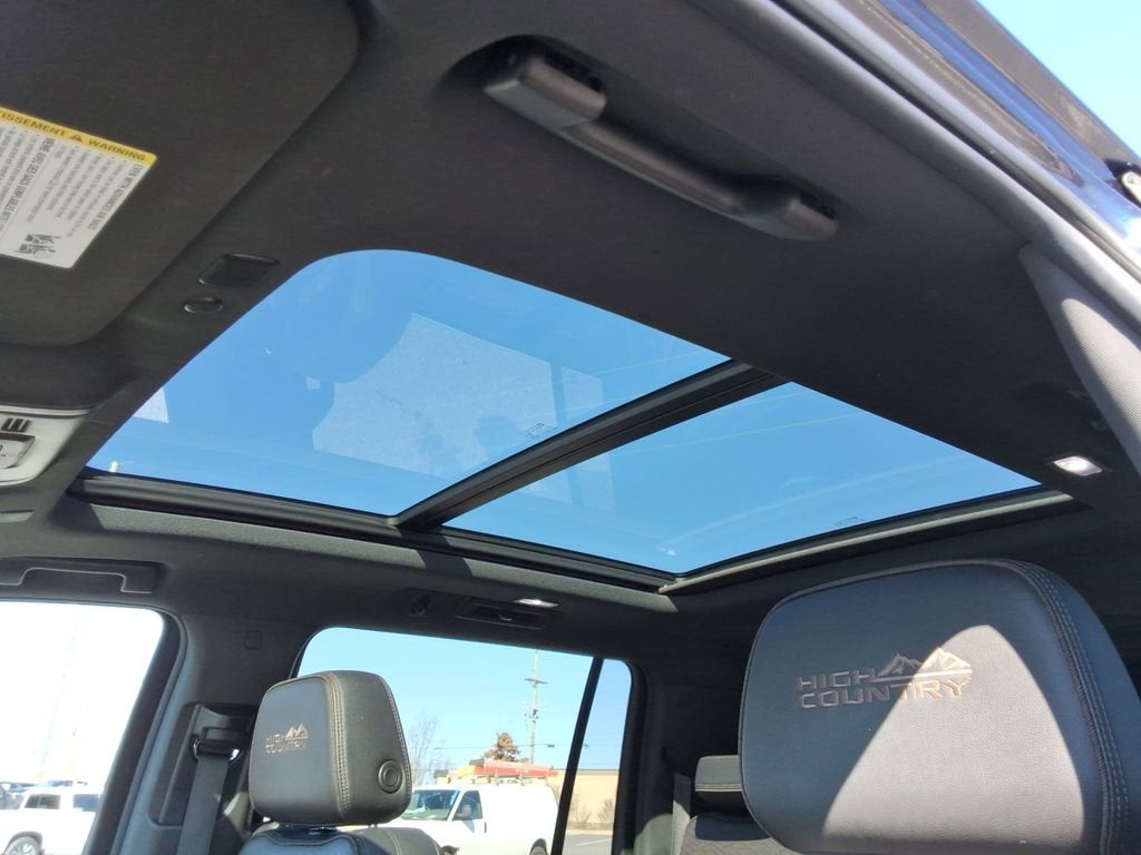 2021 Chevrolet Suburban High Country