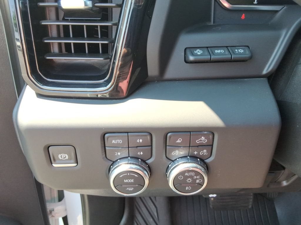 2025 GMC Sierra 2500 HD AT4