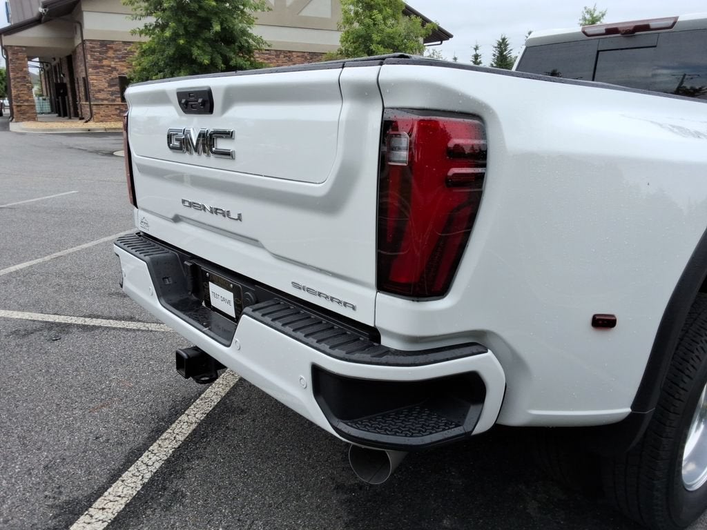 2025 GMC Sierra 3500 HD Denali Ultimate DRW