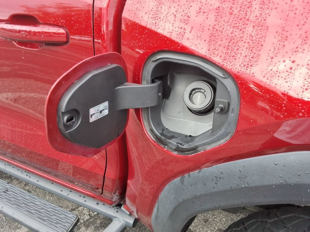 2024 GMC Canyon AT4 - Photo 12