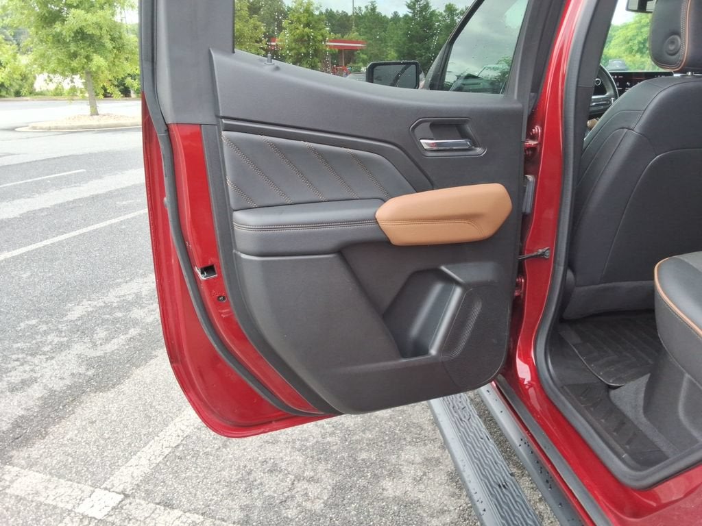 2024 GMC Canyon AT4