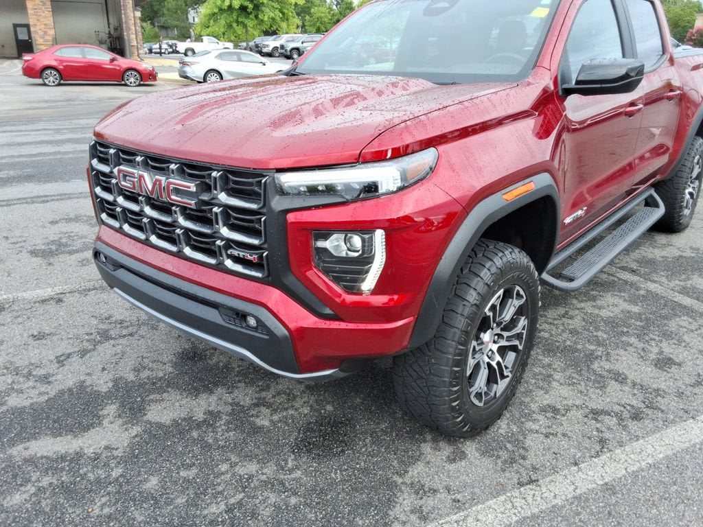 2024 GMC Canyon AT4 - Photo 9