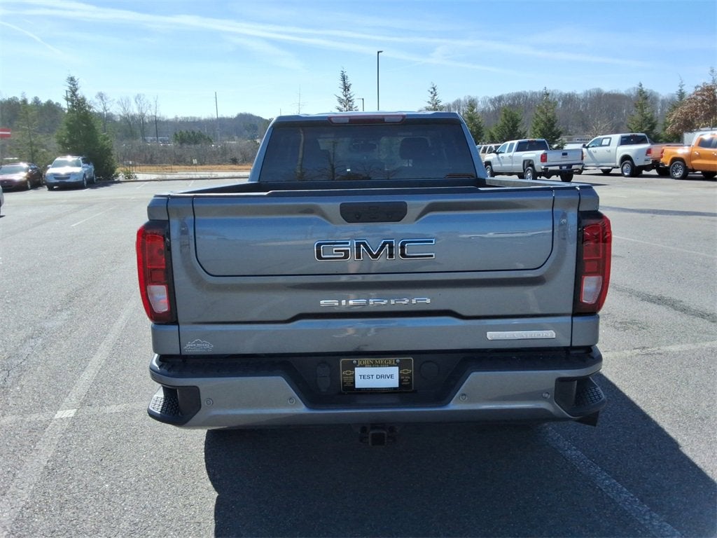 2022 GMC Sierra 1500 Limited Elevation