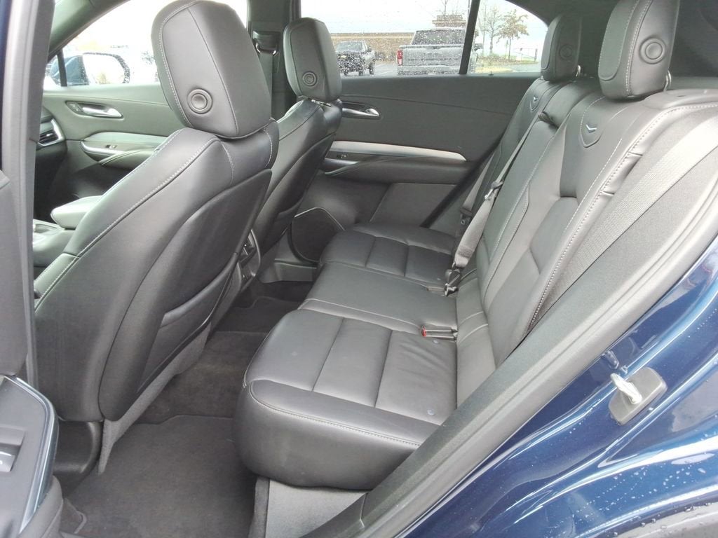 2021 Cadillac XT4 Premium Luxury