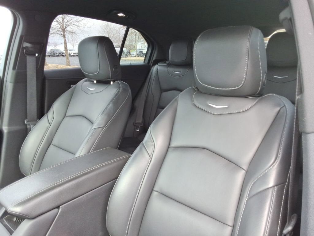 2021 Cadillac XT4 Premium Luxury