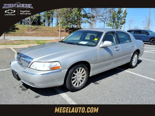 2006 Lincoln Town Car Signature