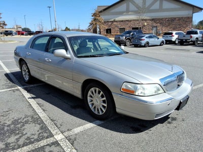 2006 Lincoln Town Car Signature