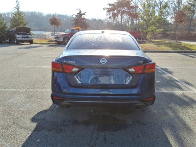 2020 Nissan Altima SR FWD