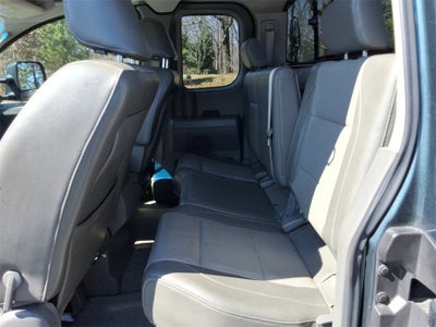 2005 Nissan Titan LE