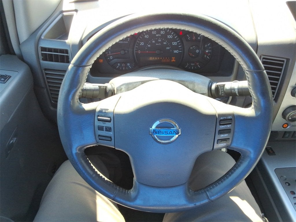 2005 Nissan Titan LE