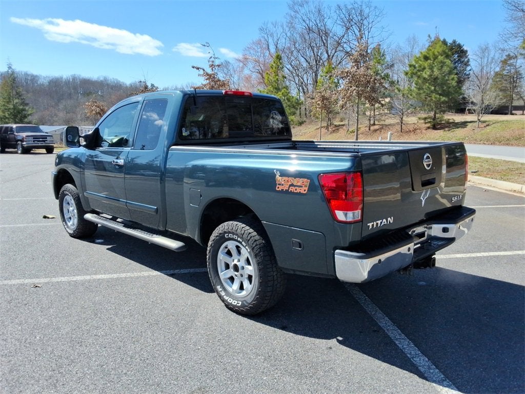 2005 Nissan Titan LE