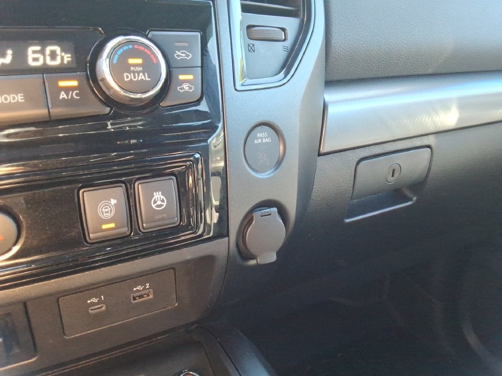 2020 Nissan TITAN Crew Cab PRO-4X 4x4