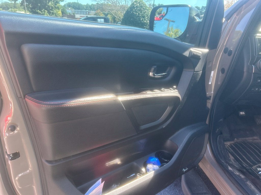 2020 Nissan TITAN Crew Cab PRO-4X 4x4