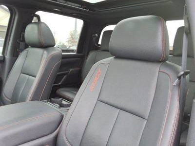 2024 Nissan TITAN Crew Cab PRO-4X 4x4