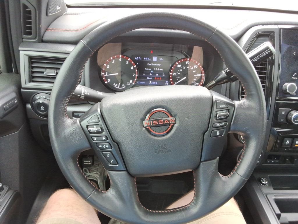 2024 Nissan TITAN Crew Cab PRO-4X 4x4