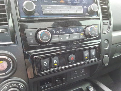 2024 Nissan TITAN Crew Cab PRO-4X 4x4