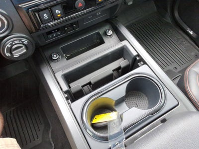 2024 Nissan TITAN Crew Cab PRO-4X 4x4