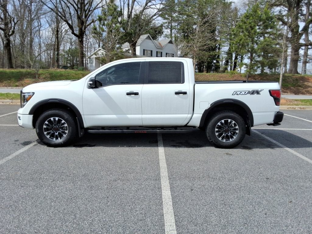 2024 Nissan TITAN Crew Cab PRO-4X 4x4