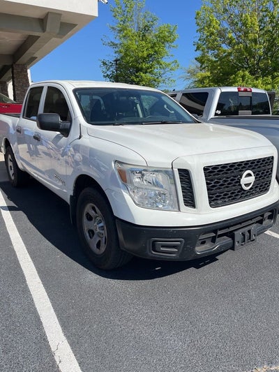 2018 Nissan TITAN S