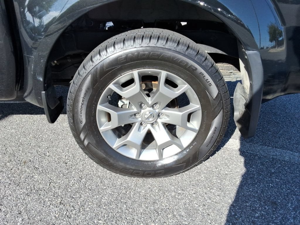 2021 Nissan Frontier Crew Cab SV 4x2