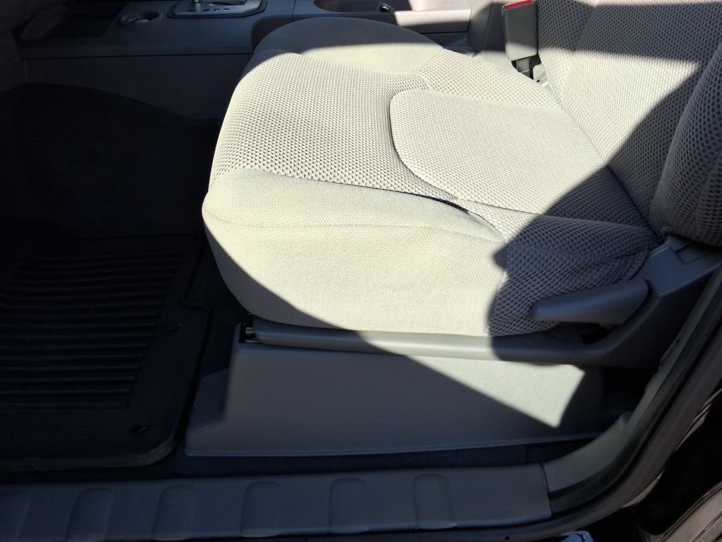 2021 Nissan Frontier Crew Cab SV 4x2