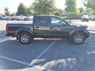 2021 Nissan Frontier Crew Cab SV 4x2