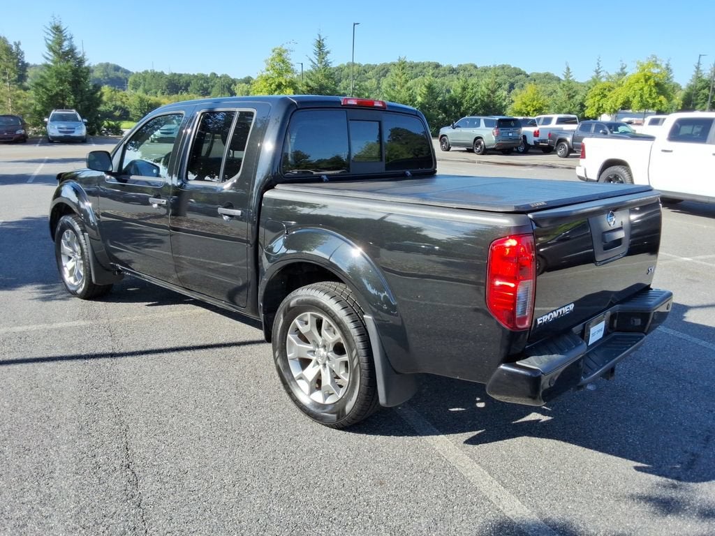 2021 Nissan Frontier Crew Cab SV 4x2