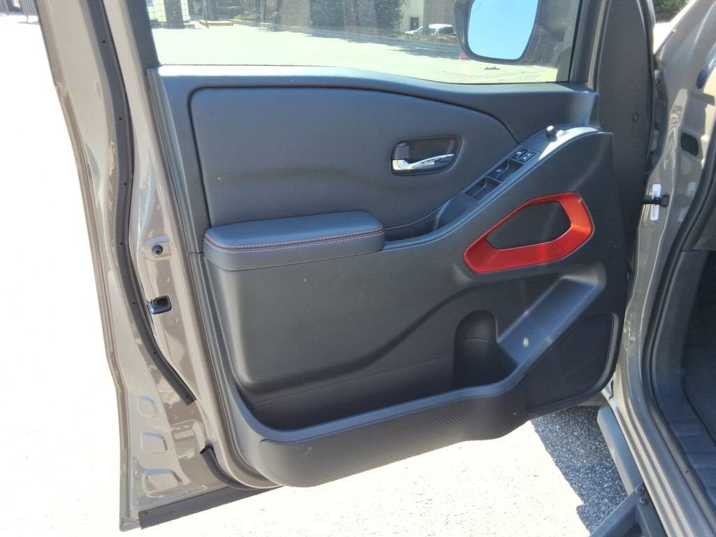 2024 Nissan Frontier Crew Cab PRO-4X 4x4