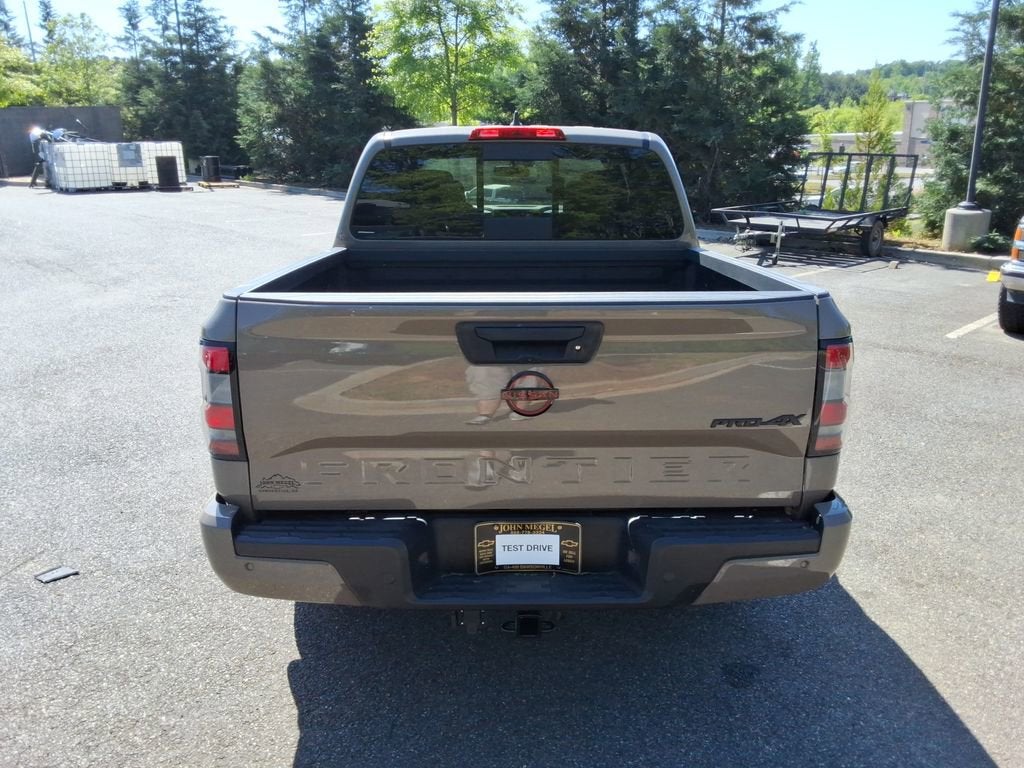 2024 Nissan Frontier Crew Cab PRO-4X 4x4