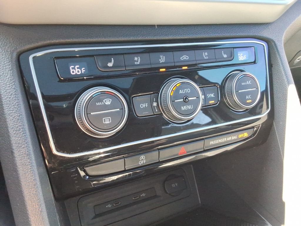 2021 Volkswagen Atlas Cross Sport 3.6L V6 SEL Premium