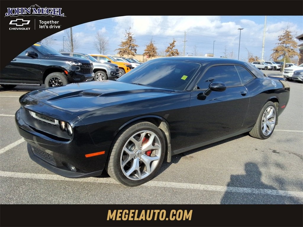 2015 Dodge Challenger SXT Plus