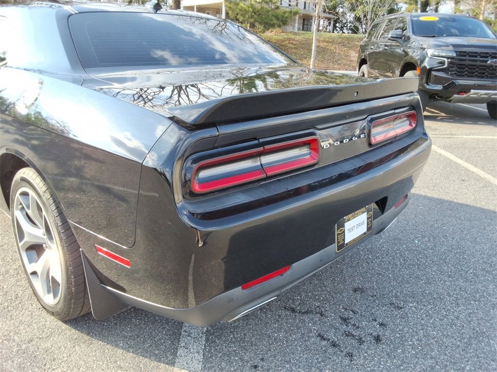 2015 Dodge Challenger SXT Plus