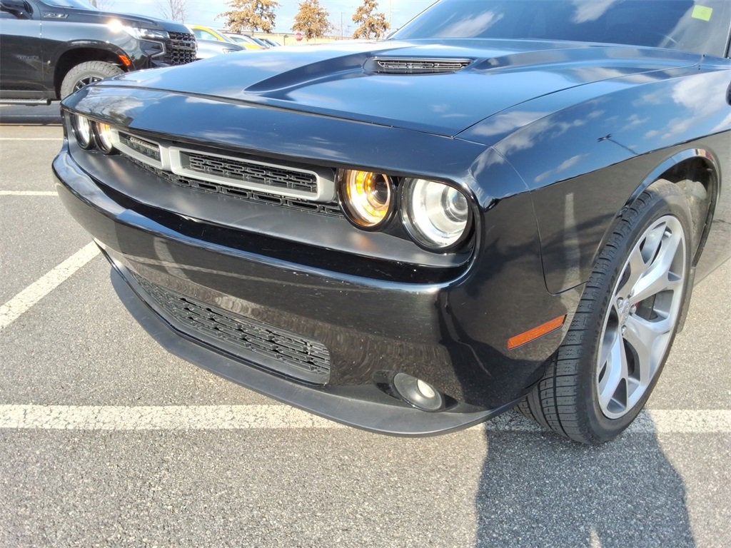 2015 Dodge Challenger SXT Plus
