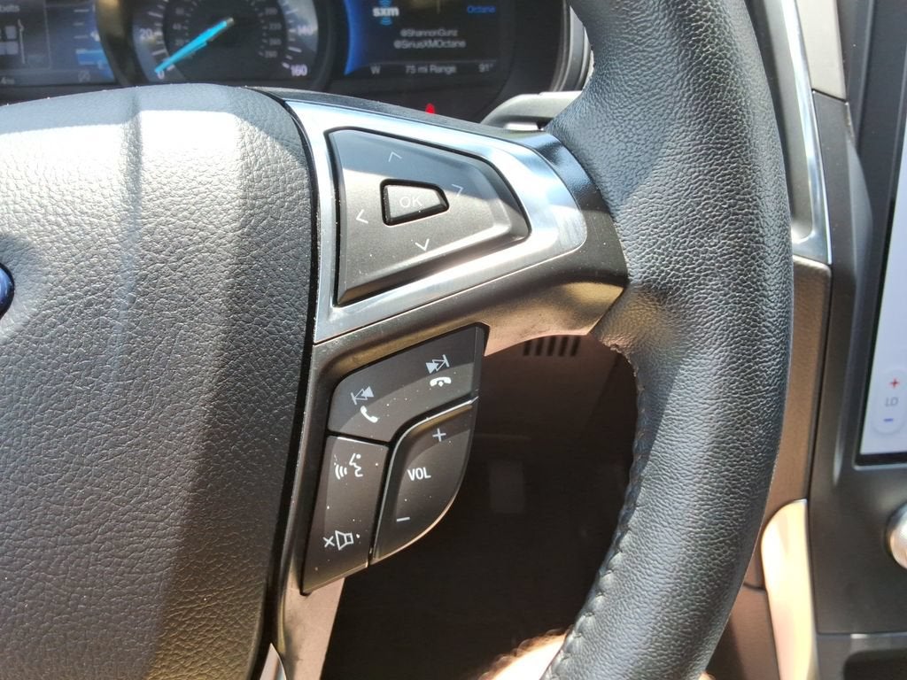 2024 Ford Edge Titanium - Photo 24