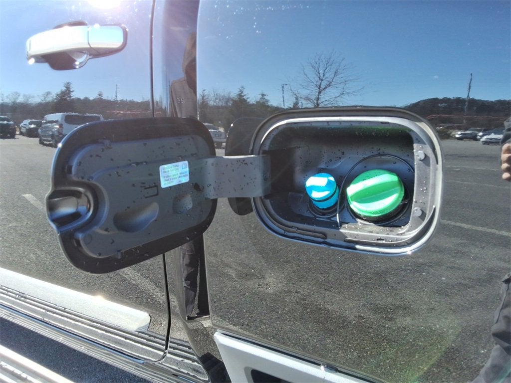 2025 Chevrolet Silverado 3500 HD High Country