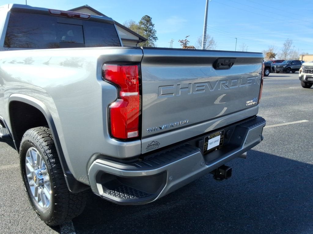 2025 Chevrolet Silverado 3500 HD High Country
