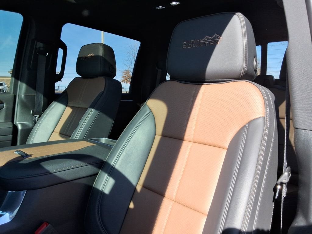 2025 Chevrolet Silverado 3500 HD High Country