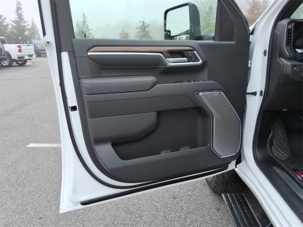 2026 Chevrolet Silverado 3500 HD High Country