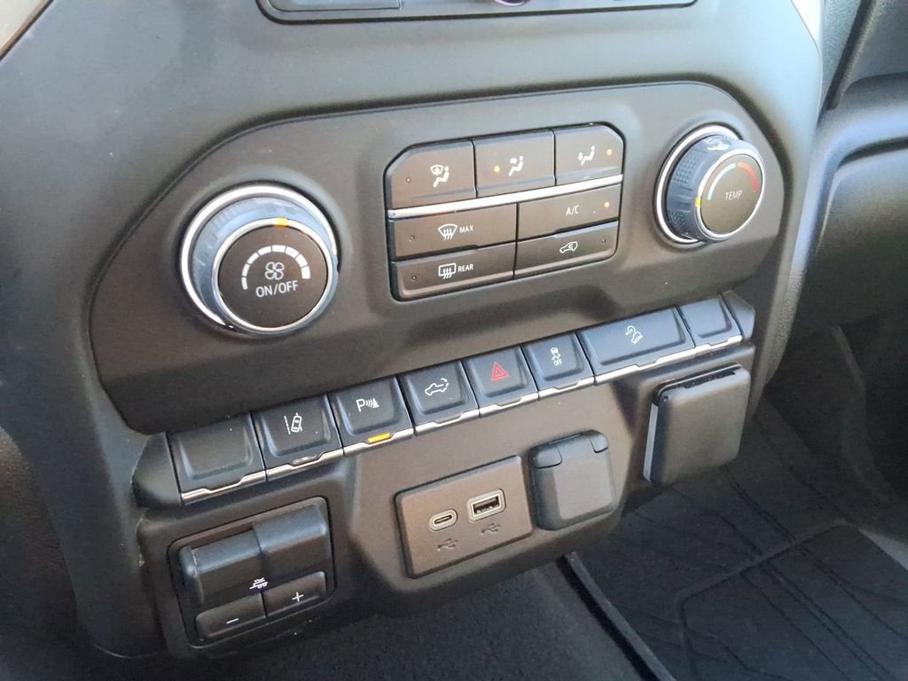 2024 Chevrolet Silverado 2500 HD Custom