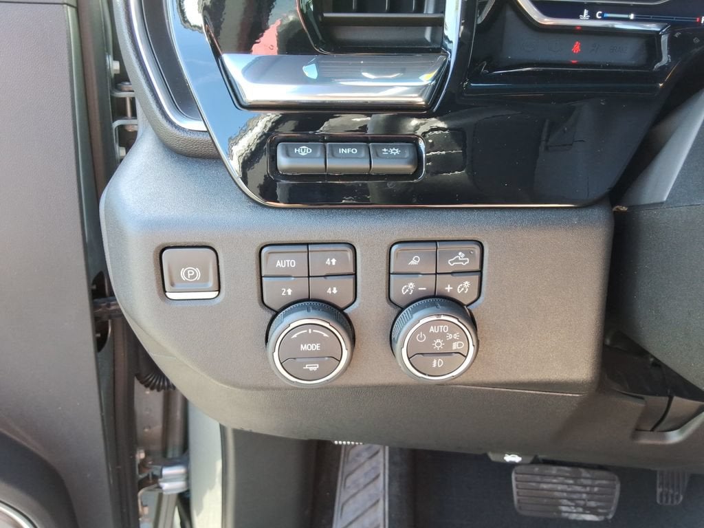 2024 Chevrolet Silverado 3500 HD High Country