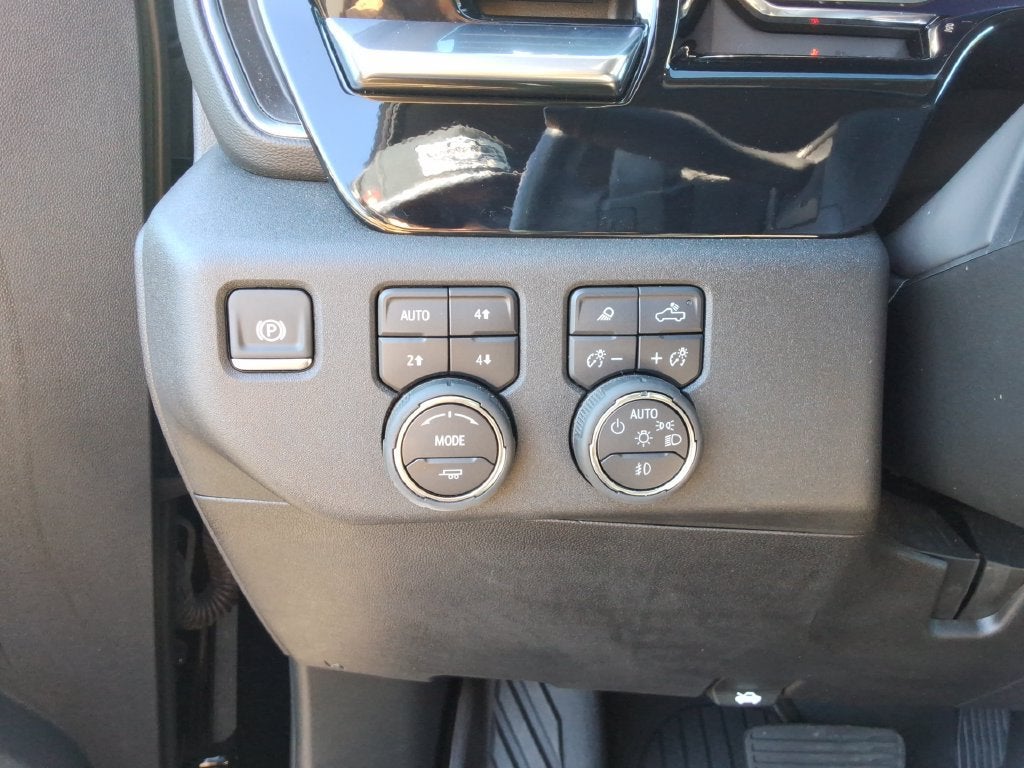 2025 Chevrolet Silverado 1500 RST - Photo 37