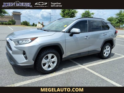 2020 Toyota RAV4 XLE