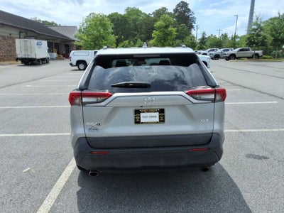 2020 Toyota RAV4 XLE