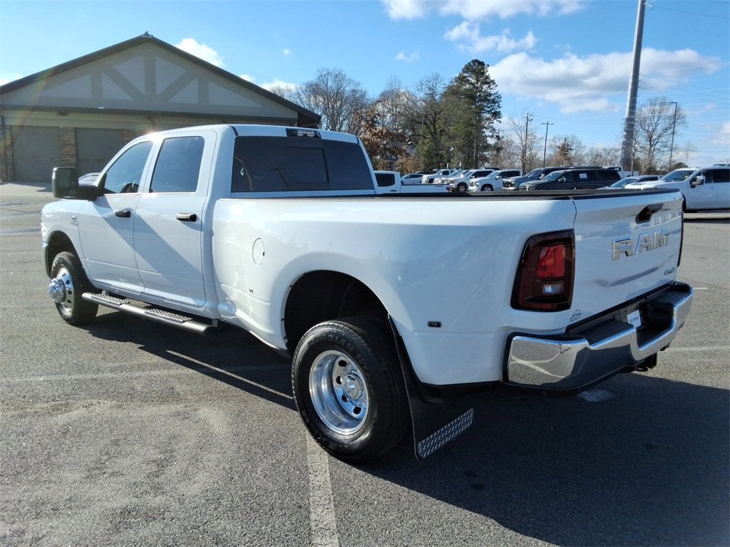 2026 RAM 3500 Tradesman Crew Cab 4x4 8' Box