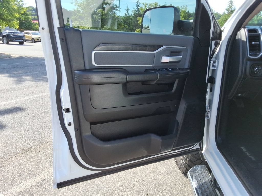 2020 RAM 2500 Big Horn Crew Cab 4x4 6'4" Box