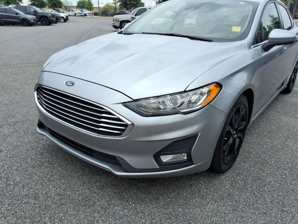 2020 Ford Fusion SE - Photo 9