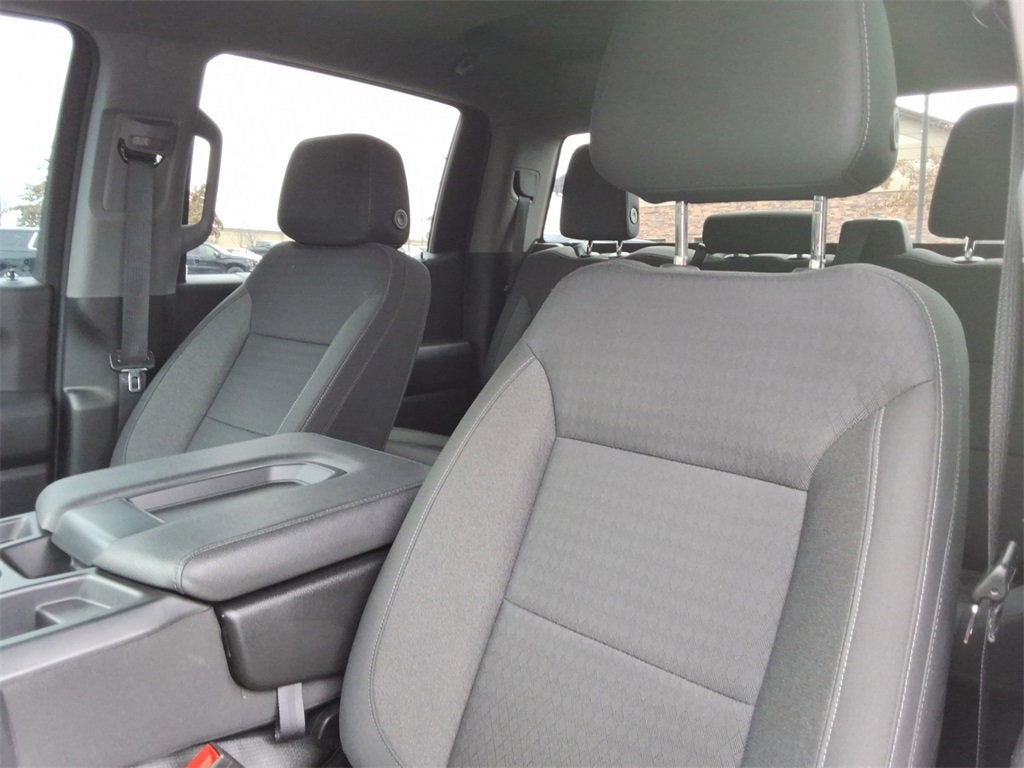 2022 Chevrolet Silverado 1500 Custom Trail Boss