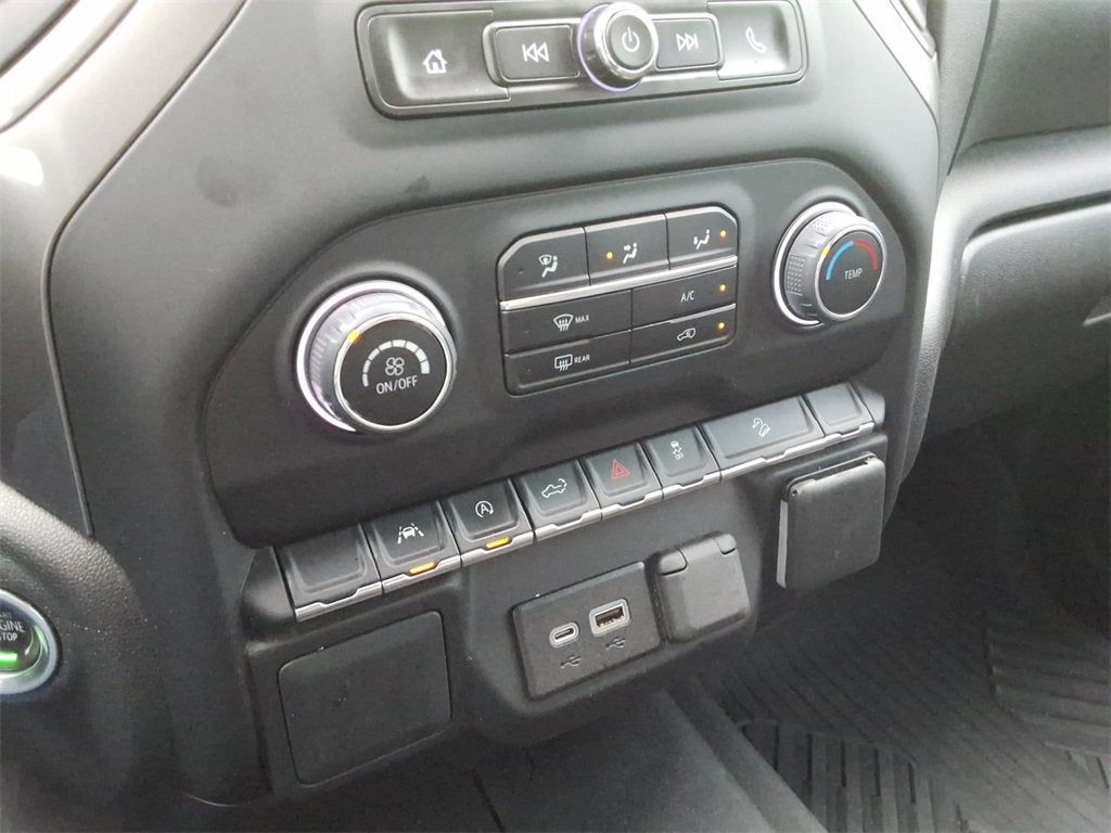 2022 Chevrolet Silverado 1500 Custom Trail Boss