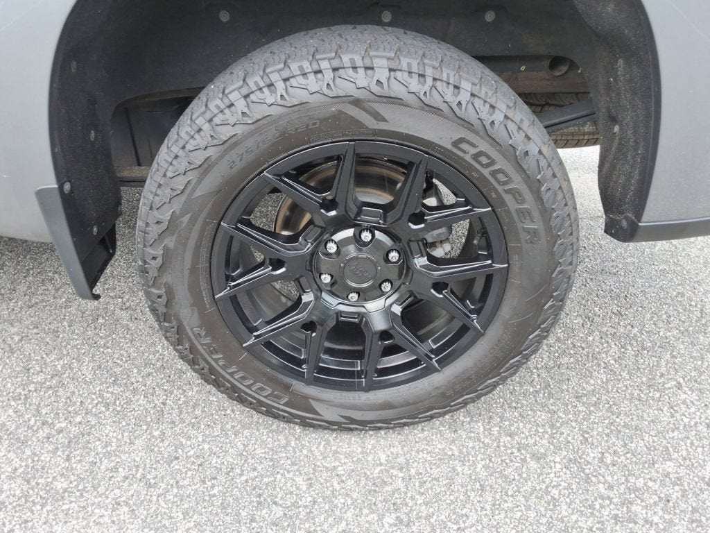 2020 Chevrolet Silverado 1500 LT - Photo 11